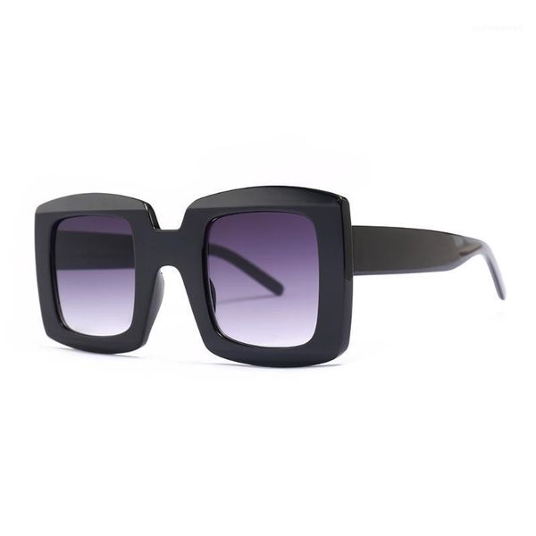 square sunglasses men and women plastic vintage stylish eyewear street protect party summer sun glasses shades 20031, White;black
square sunglasses men and women plastic vintage stylish eyewear street protect party summer sun glasses shades 20031, White;black