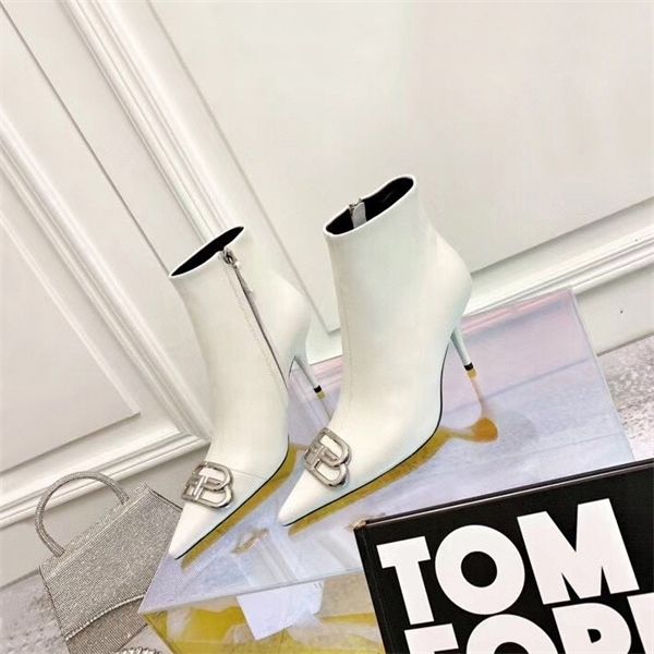 70% off paris short boots women's spring and autumn single new pointed double button thin heel high-heeled white outlets, Black
70% off paris short boots women's spring and autumn single new pointed double button thin heel high-heeled white outlets, Black