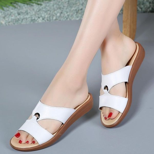 summer leather women's slippers soft bottom non-slip casual female sandals flat fashion, one word, Black
summer leather women's slippers soft bottom non-slip casual female sandals flat fashion, one word, Black