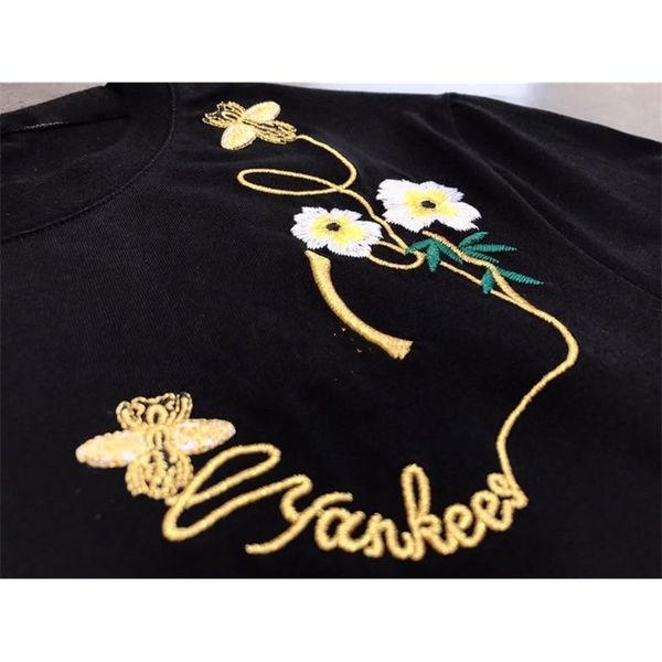 classic new n + 2020 gold thread summer bee embroidery men's and women's t-shirt casual fashion, Gray
classic new n + 2020 gold thread summer bee embroidery men's and women's t-shirt casual fashion, Gray