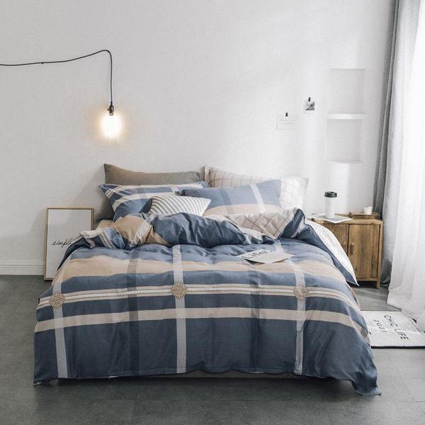 bedding sets fashion home textiles bedroom bedclothes 4pcs set duvet cover flat sheet bedlinen full bedspreads bed linings
bedding sets fashion home textiles bedroom bedclothes 4pcs set duvet cover flat sheet bedlinen full bedspreads bed linings