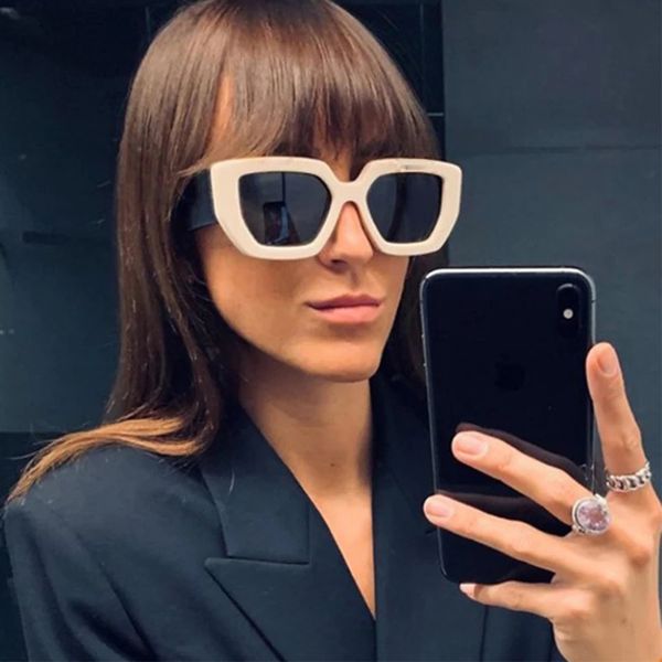 big frame white sunglasses women luxury brand fashion men trending shades uv400 oversized square sun glasses 2021 gafas sol, Silver
big frame white sunglasses women luxury brand fashion men trending shades uv400 oversized square sun glasses 2021 gafas sol, Silver