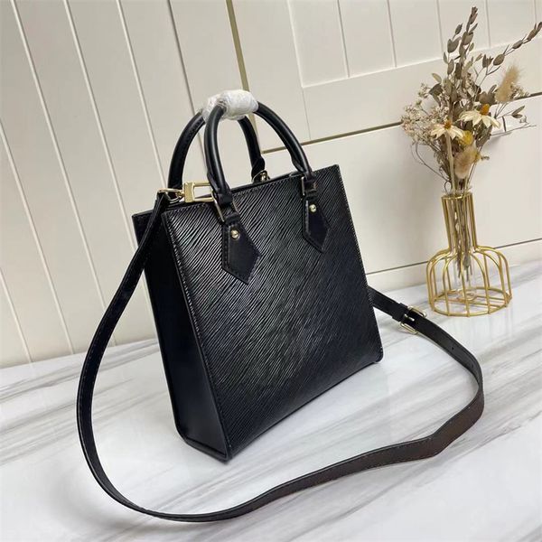 classic totes shoulder bags designer handbags cross body luxury bag crossbody wallet genuine leather stripe high-end handbag 2 colors with o
classic totes shoulder bags designer handbags cross body luxury bag crossbody wallet genuine leather stripe high-end handbag 2 colors with o