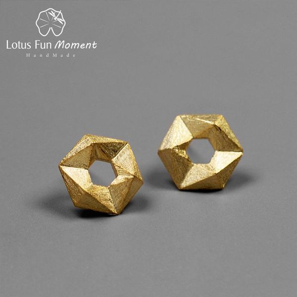lotus fun moment real 925 sterling silver fashion jewelry minimalism style stereoscopic hexagon stud earrings for women brincos, Golden;silver
lotus fun moment real 925 sterling silver fashion jewelry minimalism style stereoscopic hexagon stud earrings for women brincos, Golden;silver