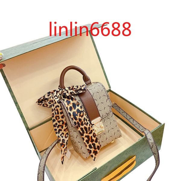 international brand with logo texture foreign style small bag women's new trend fashion single shoulder bag simple 88075 messenger smal
international brand with logo texture foreign style small bag women's new trend fashion single shoulder bag simple 88075 messenger smal