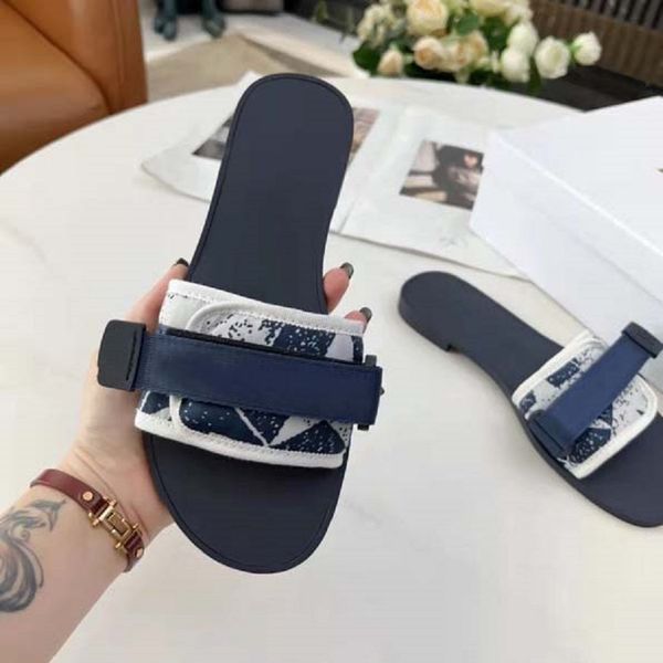 2022 designer women sandals sandals velcro classic slippers real leather slides platform flats shoes sneakers boots without box by new01 26, Black
2022 designer women sandals sandals velcro classic slippers real leather slides platform flats shoes sneakers boots without box by new01 26, Black