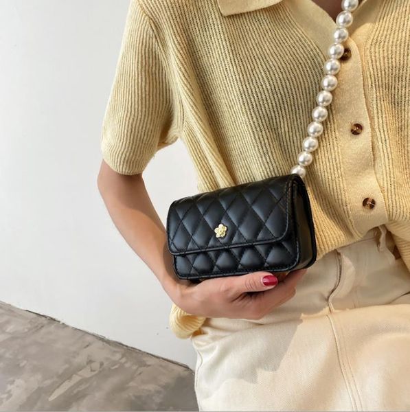 pearl diamond chain pure color handbag 2021 one-shoulder square bag simple fashion messenger small fragrance bags
pearl diamond chain pure color handbag 2021 one-shoulder square bag simple fashion messenger small fragrance bags