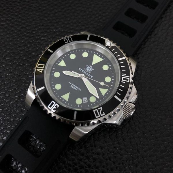 wristwatches steeldive dive watch 200 m japan 8215 automatic mechanical c 3 luminous steel watches men diving self wind, Slivery;brown
wristwatches steeldive dive watch 200 m japan 8215 automatic mechanical c 3 luminous steel watches men diving self wind, Slivery;brown