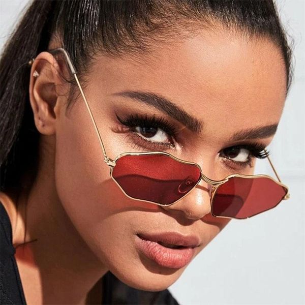 sunglasses fashion retro metal frame personality polygonal wave cloud for men women outdoor sports street shooting glasses, White;black
sunglasses fashion retro metal frame personality polygonal wave cloud for men women outdoor sports street shooting glasses, White;black