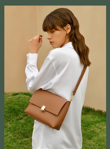 evening bags 2021 design leather large capacity underarm bag fashion crossbody multifunctional shoulder for women
evening bags 2021 design leather large capacity underarm bag fashion crossbody multifunctional shoulder for women