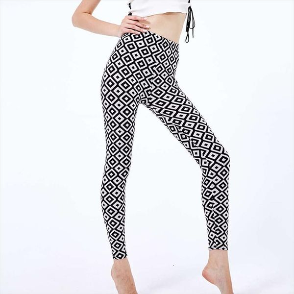polyester stretchy workout women legging printed outwear running leggins ankle length, Black
polyester stretchy workout women legging printed outwear running leggins ankle length, Black