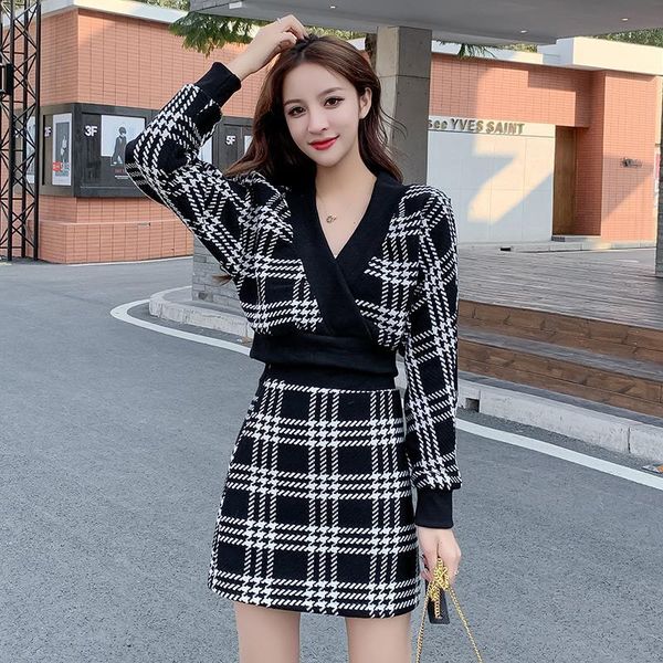 spring temperament fried street small womens dresses polyester incense style fashion goddess western knitted two piece skirt, White
spring temperament fried street small womens dresses polyester incense style fashion goddess western knitted two piece skirt, White