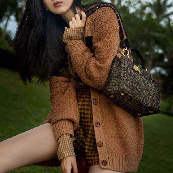 women's sweaters sweaters color patchwork women long sleeve v-neck casual knit cardigans ladies single breasted v19z, White;black
women's sweaters sweaters color patchwork women long sleeve v-neck casual knit cardigans ladies single breasted v19z, White;black