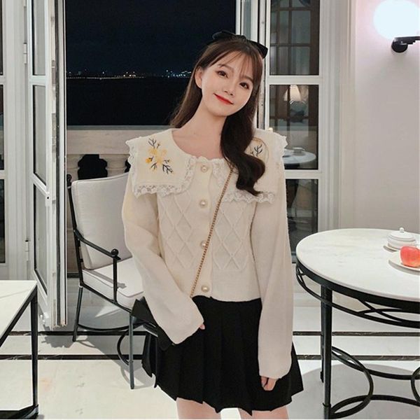 women's sweaters spring winter cardigan japanese style big turn down collar knitted loose short flowers sweater coats, White;black
women's sweaters spring winter cardigan japanese style big turn down collar knitted loose short flowers sweater coats, White;black