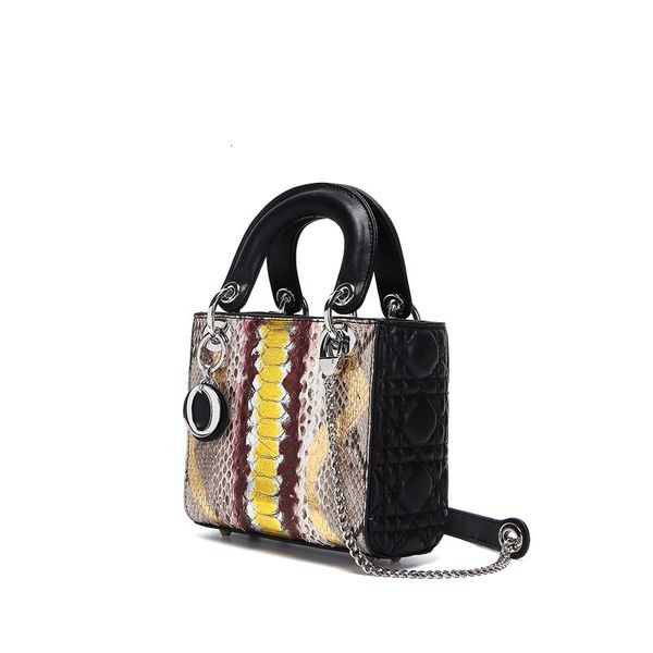 snake new nuzhen maidudu 2021 skin portable princess bag fashion versatile leather one shoulder diagonal
snake new nuzhen maidudu 2021 skin portable princess bag fashion versatile leather one shoulder diagonal