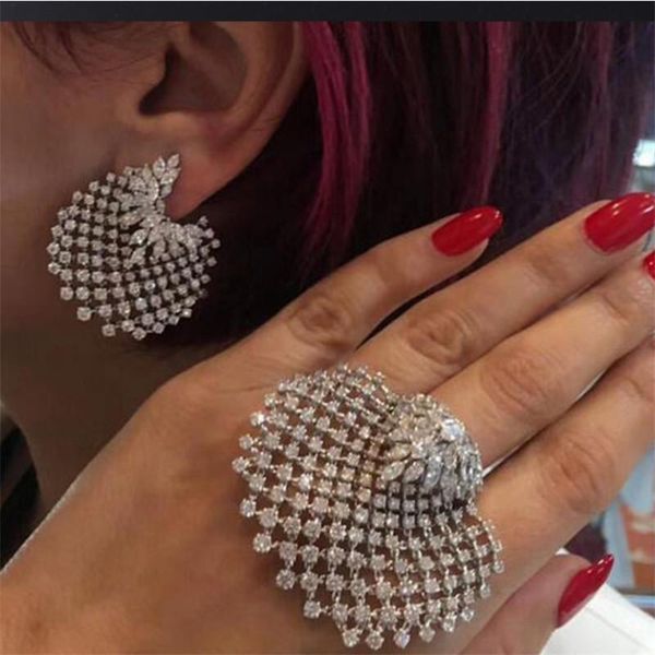 wedding rings europe and the united states exaggerated big jewelry fashion wild luxury gold crystal geometric, Slivery;golden
wedding rings europe and the united states exaggerated big jewelry fashion wild luxury gold crystal geometric, Slivery;golden