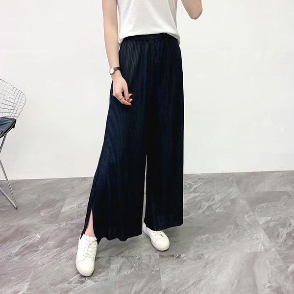 women's pants & capris plus size for women 45-75kg 2021 spring miyake pleated elastic waist loose casual split wide leg full length, Black;white
women's pants & capris plus size for women 45-75kg 2021 spring miyake pleated elastic waist loose casual split wide leg full length, Black;white