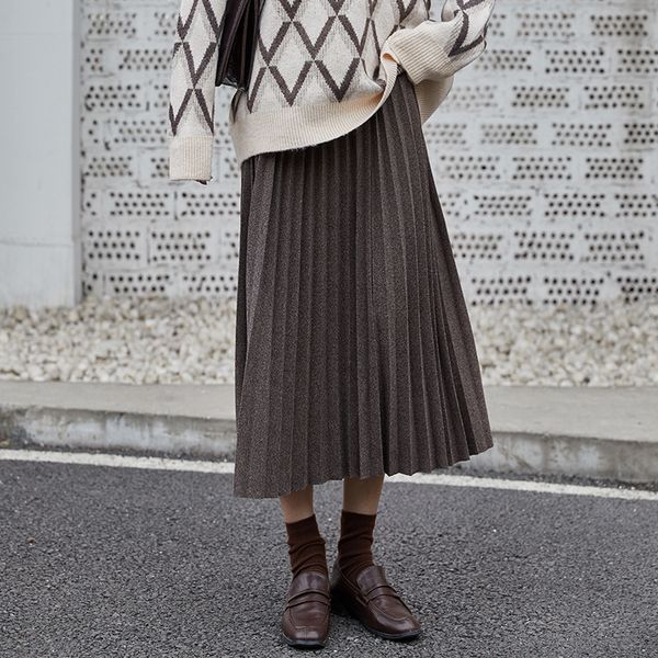 autumn and winter 2021 wool tweed medium length high waist a-line pleated skirt, Black
autumn and winter 2021 wool tweed medium length high waist a-line pleated skirt, Black
