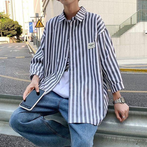men's casual shirts stripe shirt hong kong wind men oversize small design sense of cold loose senior jacket, White;black
men's casual shirts stripe shirt hong kong wind men oversize small design sense of cold loose senior jacket, White;black