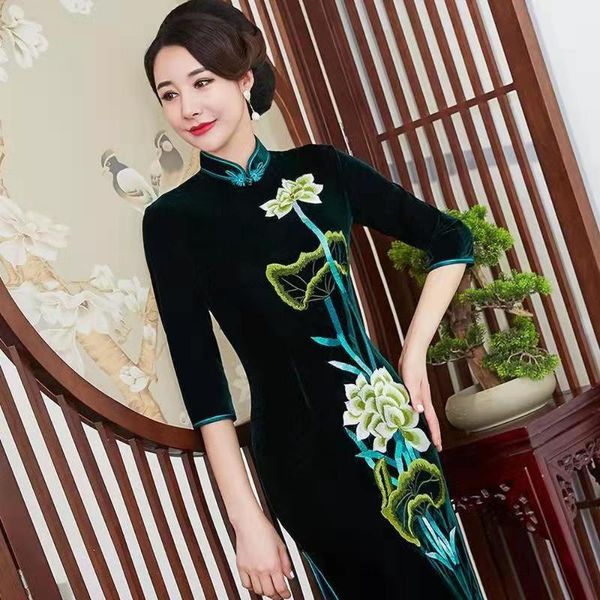 ethnic clothing chinese vintage velvet cheongsam dresses beautiful qipao winter embroidered traditional for women 4xl plus size, Red
ethnic clothing chinese vintage velvet cheongsam dresses beautiful qipao winter embroidered traditional for women 4xl plus size, Red