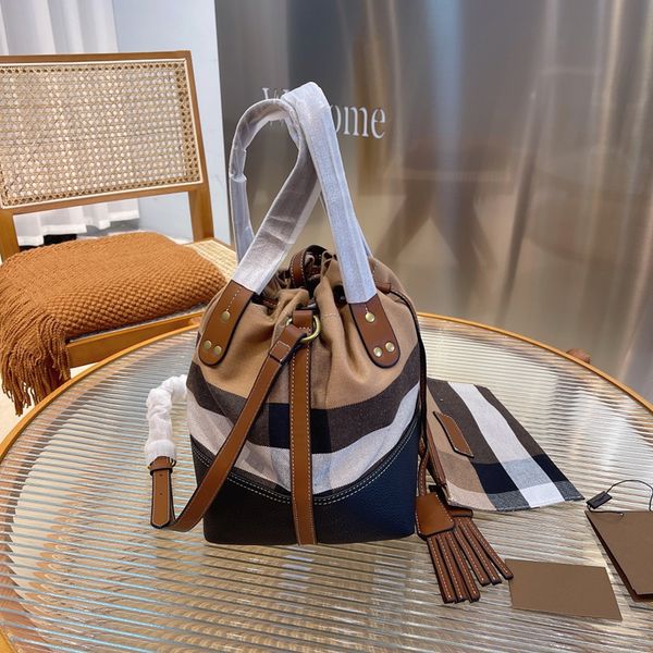5a+ totes designer crossbody bags luxury shoulder handbags bag high-quality genuine leather fashion brand with exquisite packaging and origi
5a+ totes designer crossbody bags luxury shoulder handbags bag high-quality genuine leather fashion brand with exquisite packaging and origi