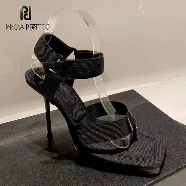 dress shoes design sense european and american style buckle fashion sandals summer black flip flops stiletto high heel
dress shoes design sense european and american style buckle fashion sandals summer black flip flops stiletto high heel
