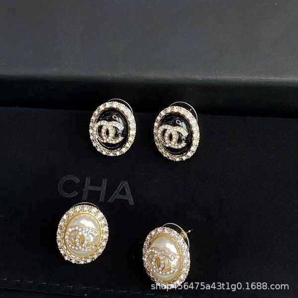 new small fragrance letter rhine-stone ins net red same earrings s925 silver needle, Golden
new small fragrance letter rhine-stone ins net red same earrings s925 silver needle, Golden
