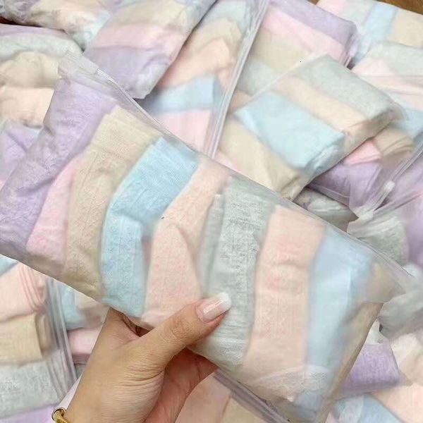 guangdong colored 10 pack pure cotton lace women's middle waist triangle underwear, Black;pink
guangdong colored 10 pack pure cotton lace women's middle waist triangle underwear, Black;pink