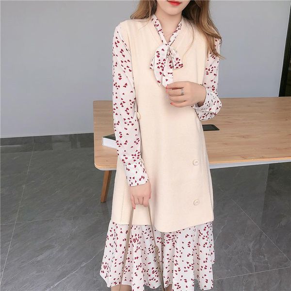 autumn winter women two piece dress set polka dot chiffon long sleeve tied up bow vintage knitted sweater 2021 casual dresses, Black;gray
autumn winter women two piece dress set polka dot chiffon long sleeve tied up bow vintage knitted sweater 2021 casual dresses, Black;gray