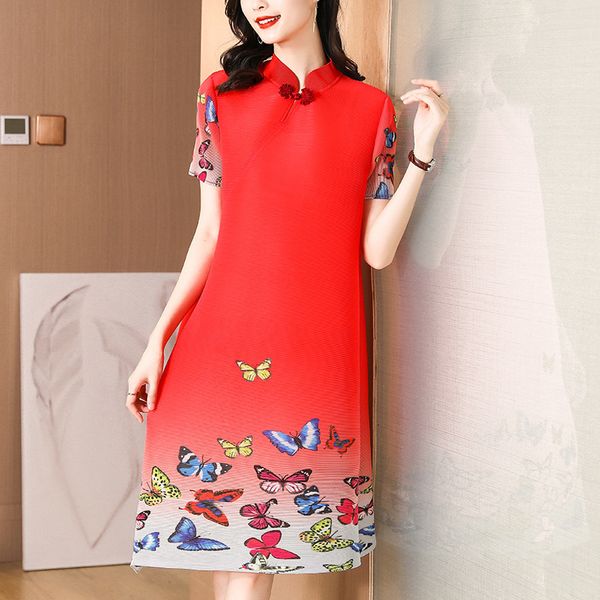 luxury cheongsam 2021 summer improved cheongsam drs red short sleeve chine style printed age reducing women's wear, Blue;red
luxury cheongsam 2021 summer improved cheongsam drs red short sleeve chine style printed age reducing women's wear, Blue;red