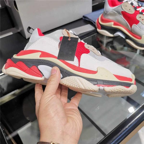 2022 luxury designer 2022 paris triple s clear bottom green shoes low sneakers men's and women daddy platform sports trainers 36-45 1to, Black
2022 luxury designer 2022 paris triple s clear bottom green shoes low sneakers men's and women daddy platform sports trainers 36-45 1to, Black