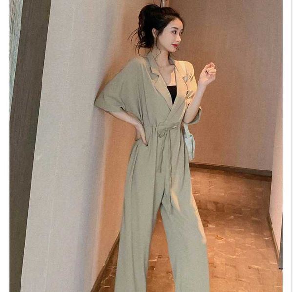 women's jumpsuits & rompers women loose and thin straight drape jumpsuit casual high waist wide leg pants, Black;white
women's jumpsuits & rompers women loose and thin straight drape jumpsuit casual high waist wide leg pants, Black;white