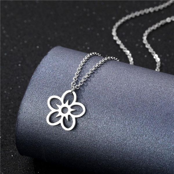 pendant necklaces stainless steel hollow plant lotus flower geometric five-pointed star necklace woman mother girl gift wedding jewelry, Silver
pendant necklaces stainless steel hollow plant lotus flower geometric five-pointed star necklace woman mother girl gift wedding jewelry, Silver