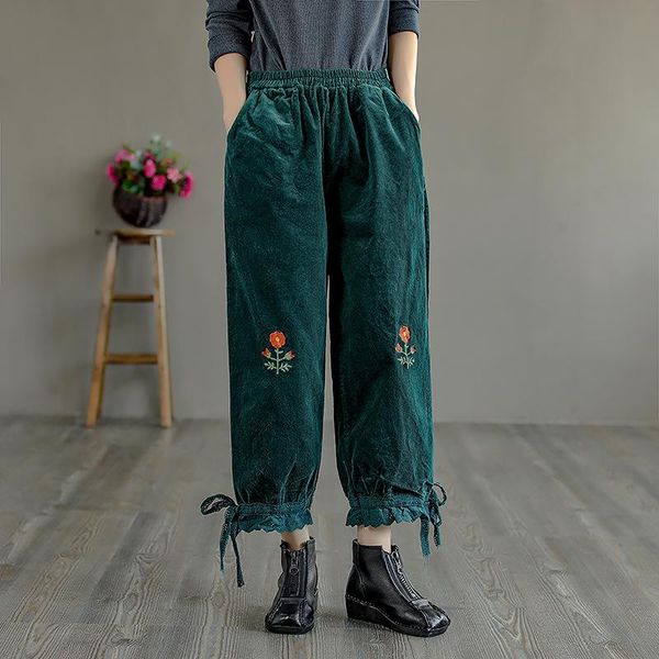 women's pants & capris 2021 women autumn elastic waist embroidery corduroy trousers ladies retro loose, Black;white
women's pants & capris 2021 women autumn elastic waist embroidery corduroy trousers ladies retro loose, Black;white