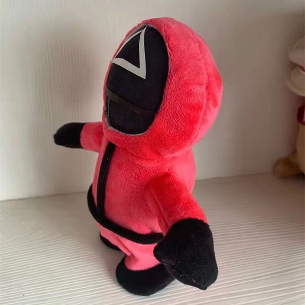 south korea's online red game will record games, walk and beat squid electric plush toys
south korea's online red game will record games, walk and beat squid electric plush toys