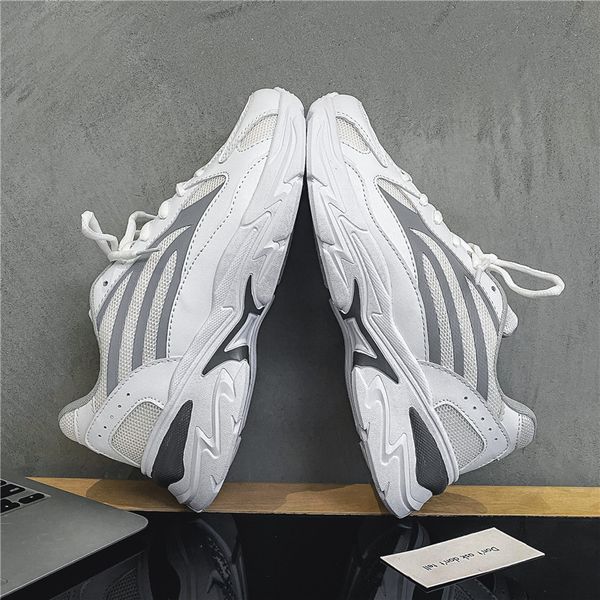 outdoor lawn running trendy shoes men's women's runners breathable and lightweight sports sneakers men women soft bottom
outdoor lawn running trendy shoes men's women's runners breathable and lightweight sports sneakers men women soft bottom
