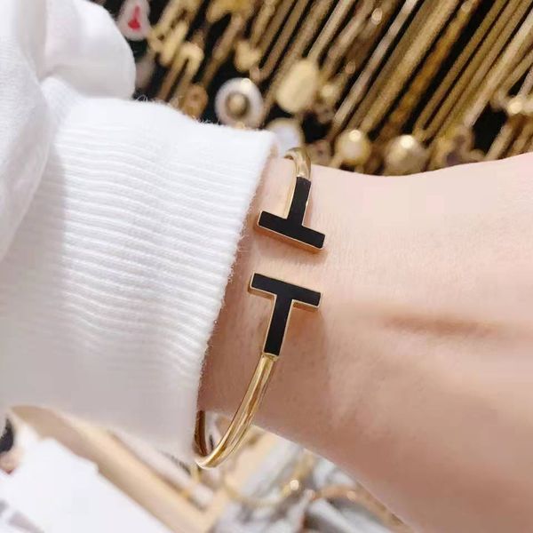 bangle bracelet two t opening diamonds love designer watches women men couple fashion designer watche wedding party thanksgiving valentine 0, Black
bangle bracelet two t opening diamonds love designer watches women men couple fashion designer watche wedding party thanksgiving valentine 0, Black