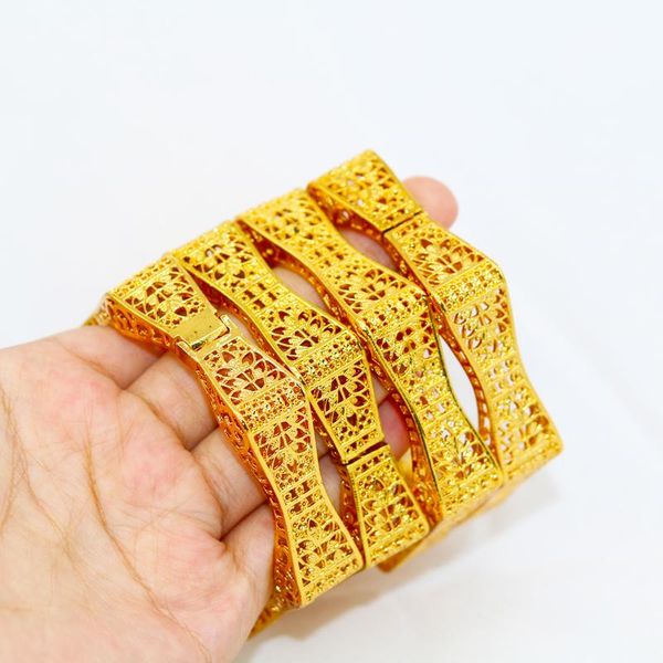 bangle 4pçs dubai pulseiras largas habesha jóias etÃope presente de casamento da noiva africano 24k cor do ouro para mulhere, Black
bangle 4pçs dubai pulseiras largas habesha jóias etÃope presente de casamento da noiva africano 24k cor do ouro para mulhere, Black