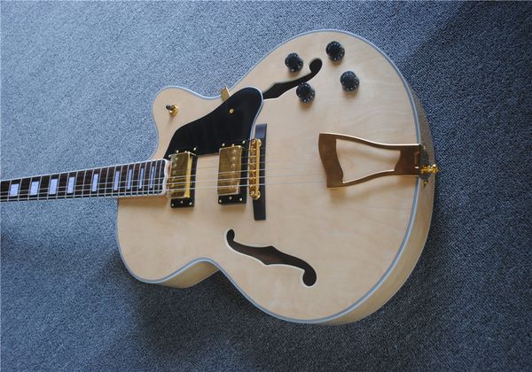 factory custom shop guitar semi-hollow body white jazz rosewood fingerboard electricwith vibrato, style, real picture shoot
factory custom shop guitar semi-hollow body white jazz rosewood fingerboard electricwith vibrato, style, real picture shoot