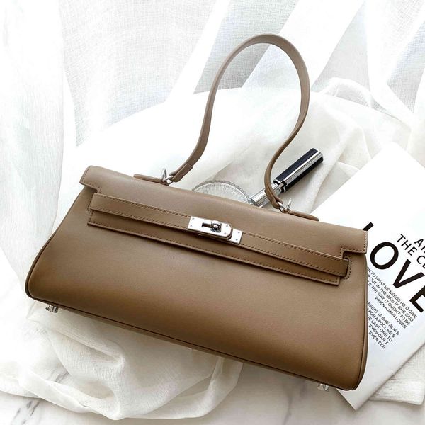 outlet commuting large bag leather big capacity hand-held women's one shoulder crossbody baton underarm storage bags bag yw yw luxurys
outlet commuting large bag leather big capacity hand-held women's one shoulder crossbody baton underarm storage bags bag yw yw luxurys
