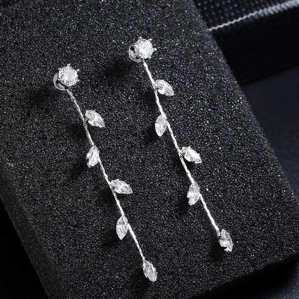 dangle & chandelier elegant zircon leaf drop earring shinning plant jewelry for women shopping date wedding annual accessory, Silver
dangle & chandelier elegant zircon leaf drop earring shinning plant jewelry for women shopping date wedding annual accessory, Silver
