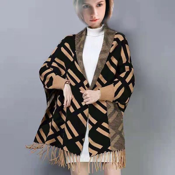 20ss women digners cloth ladi sweaters pull xury brand cloak splicing sweater female with the same autumn winter womens cardigan, White;black
20ss women digners cloth ladi sweaters pull xury brand cloak splicing sweater female with the same autumn winter womens cardigan, White;black