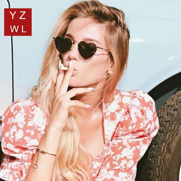 outdoor eyewear heart-shaped fashion sunglasses metal frame designer retro sun glasses uv400
outdoor eyewear heart-shaped fashion sunglasses metal frame designer retro sun glasses uv400