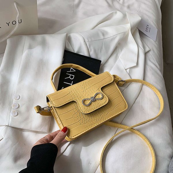 2021 fashion and luxury ladies menger bag designer series classic high-quality shoulder pattern women's handbag
2021 fashion and luxury ladies menger bag designer series classic high-quality shoulder pattern women's handbag