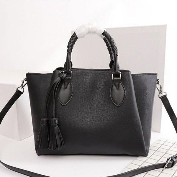 original woman shoulder bags ornaments weave handle crossbody bag women leather perforated flower handbag shopping totes
original woman shoulder bags ornaments weave handle crossbody bag women leather perforated flower handbag shopping totes