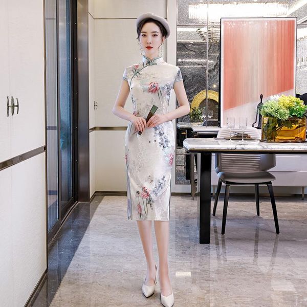 ethnic clothing elegant print flower lady cheongsam gown vintage mandarin collar chinese dress daily party straight qipao skirt knee-length, Red
ethnic clothing elegant print flower lady cheongsam gown vintage mandarin collar chinese dress daily party straight qipao skirt knee-length, Red