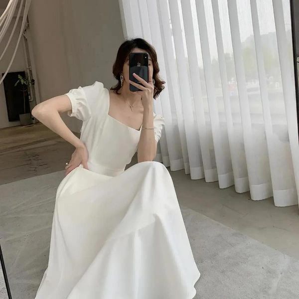 casual dresses 2021 temperament woman red dress summer vintage robe square collar puff sleeve backless vestidos slim elegant maix club, Black;gray
casual dresses 2021 temperament woman red dress summer vintage robe square collar puff sleeve backless vestidos slim elegant maix club, Black;gray