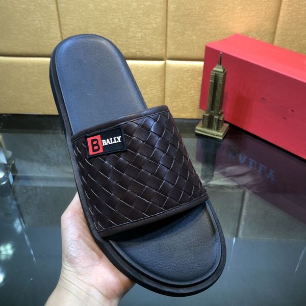 2021 new men slippers for summer wear fashion brand outdoor cowhide pure hand woven one line slippers, Black
2021 new men slippers for summer wear fashion brand outdoor cowhide pure hand woven one line slippers, Black