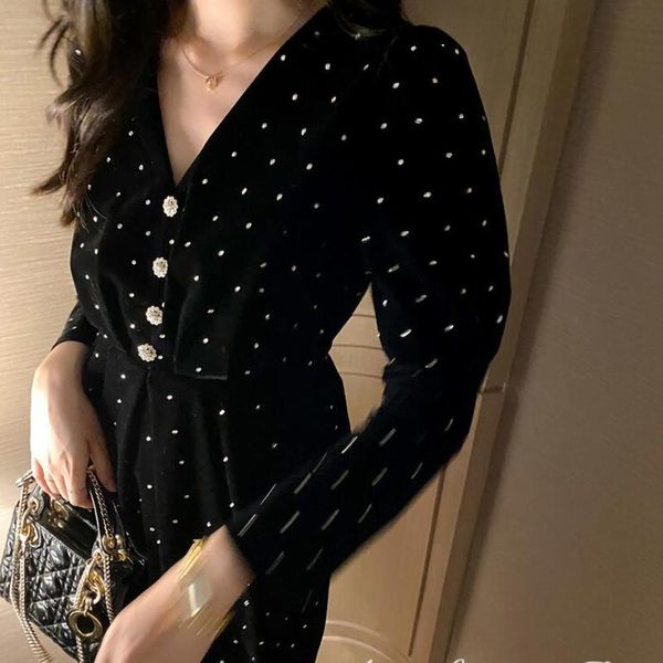 vestido dress women winter velvet dresses zomerjurken 2021 dames long sleeve black dot v-neck romantic style retro party casual, Black;gray
vestido dress women winter velvet dresses zomerjurken 2021 dames long sleeve black dot v-neck romantic style retro party casual, Black;gray