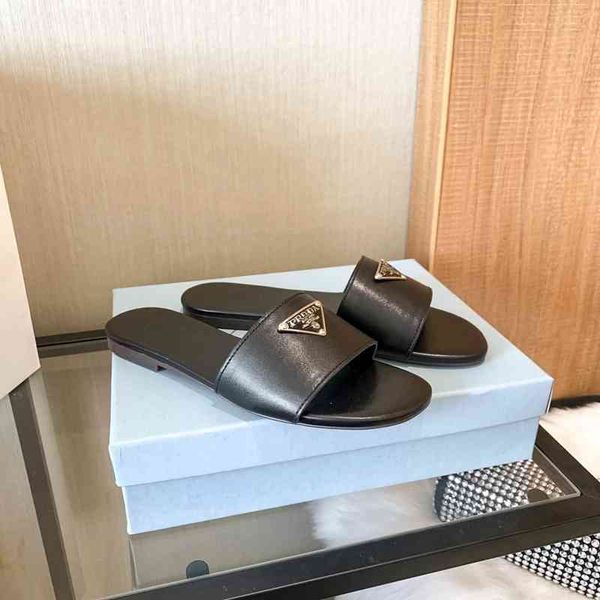 2021 new brand shoes woman summer mule slippers genuine leather ladies slides block high heels sandals 34-41, Black
2021 new brand shoes woman summer mule slippers genuine leather ladies slides block high heels sandals 34-41, Black